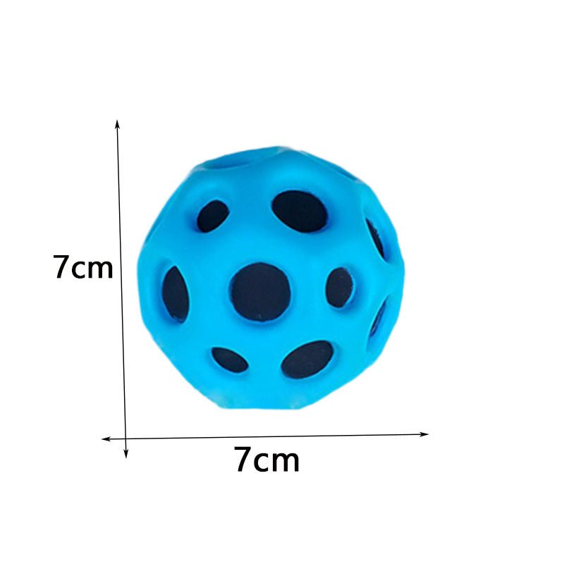 كرة نطاطة بلاستيكية